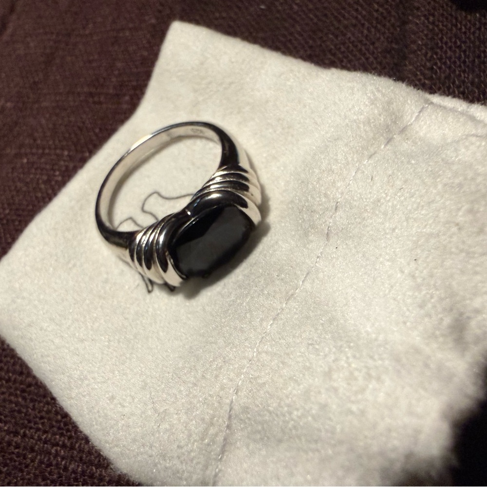 Caitlyn Minimalist Dusk Signet Ring